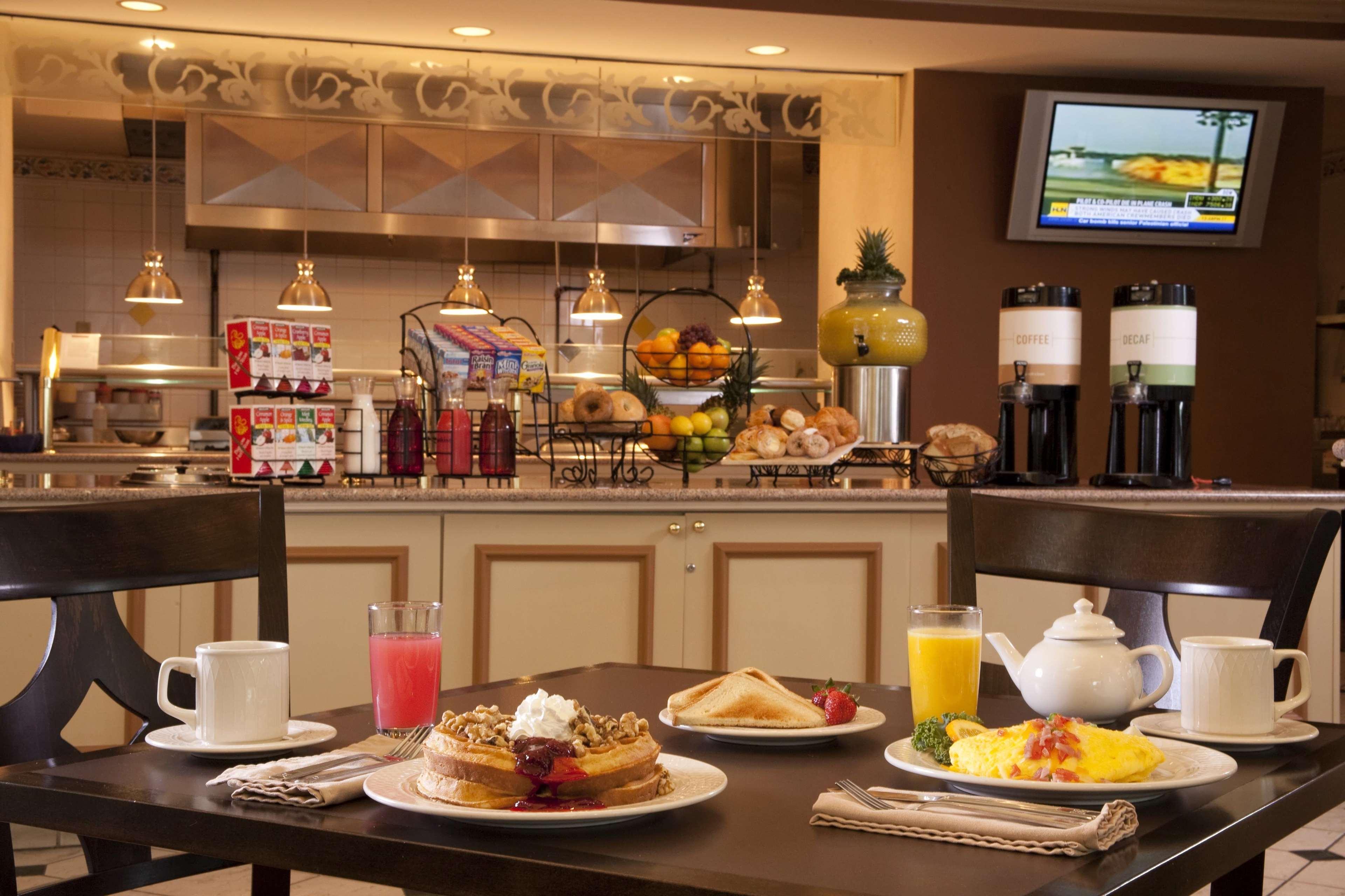 Hilton Garden Inn Tampa North Temple Terrace Restaurant photo