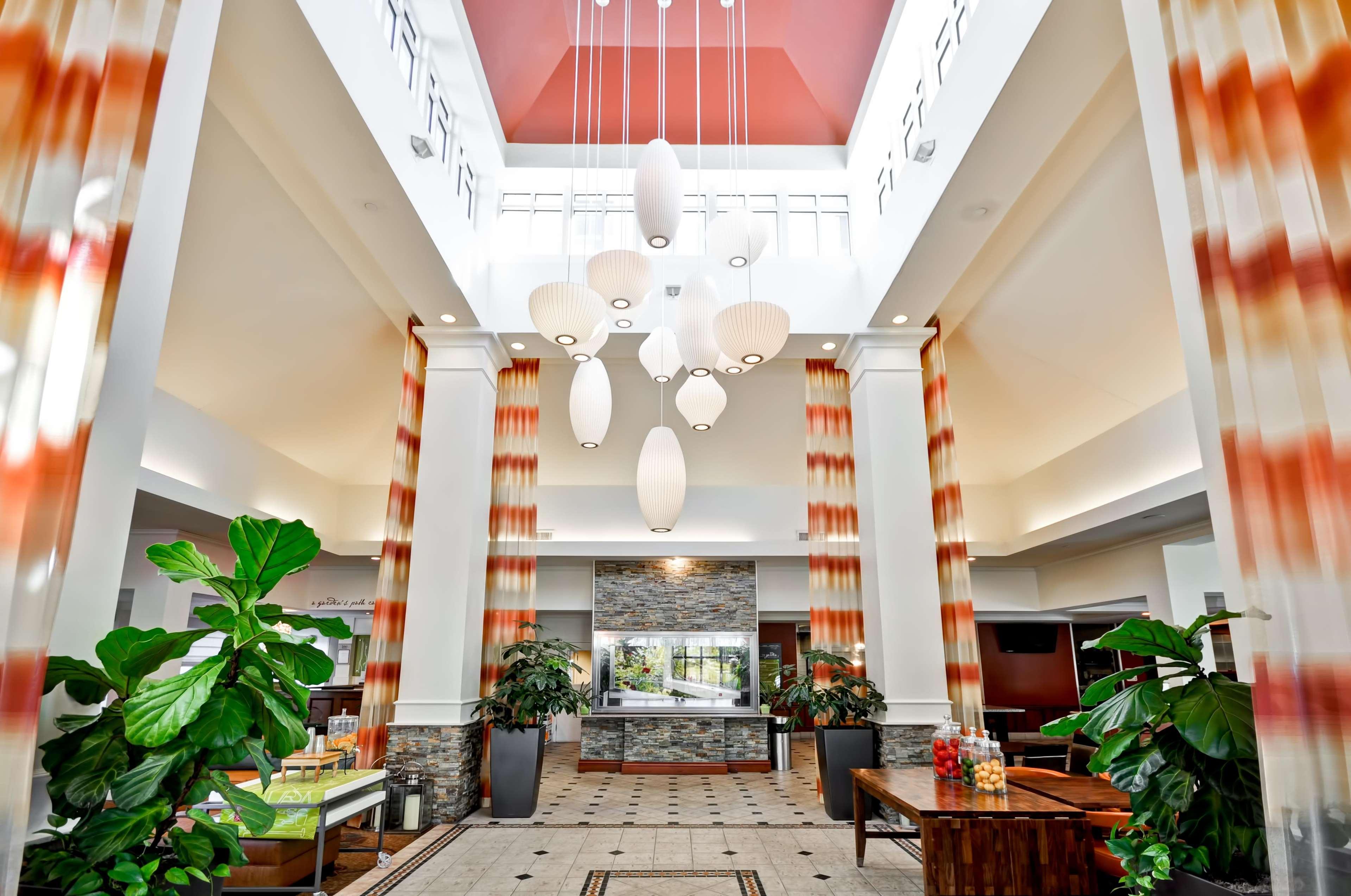 Hilton Garden Inn Tampa North Temple Terrace Exterior photo