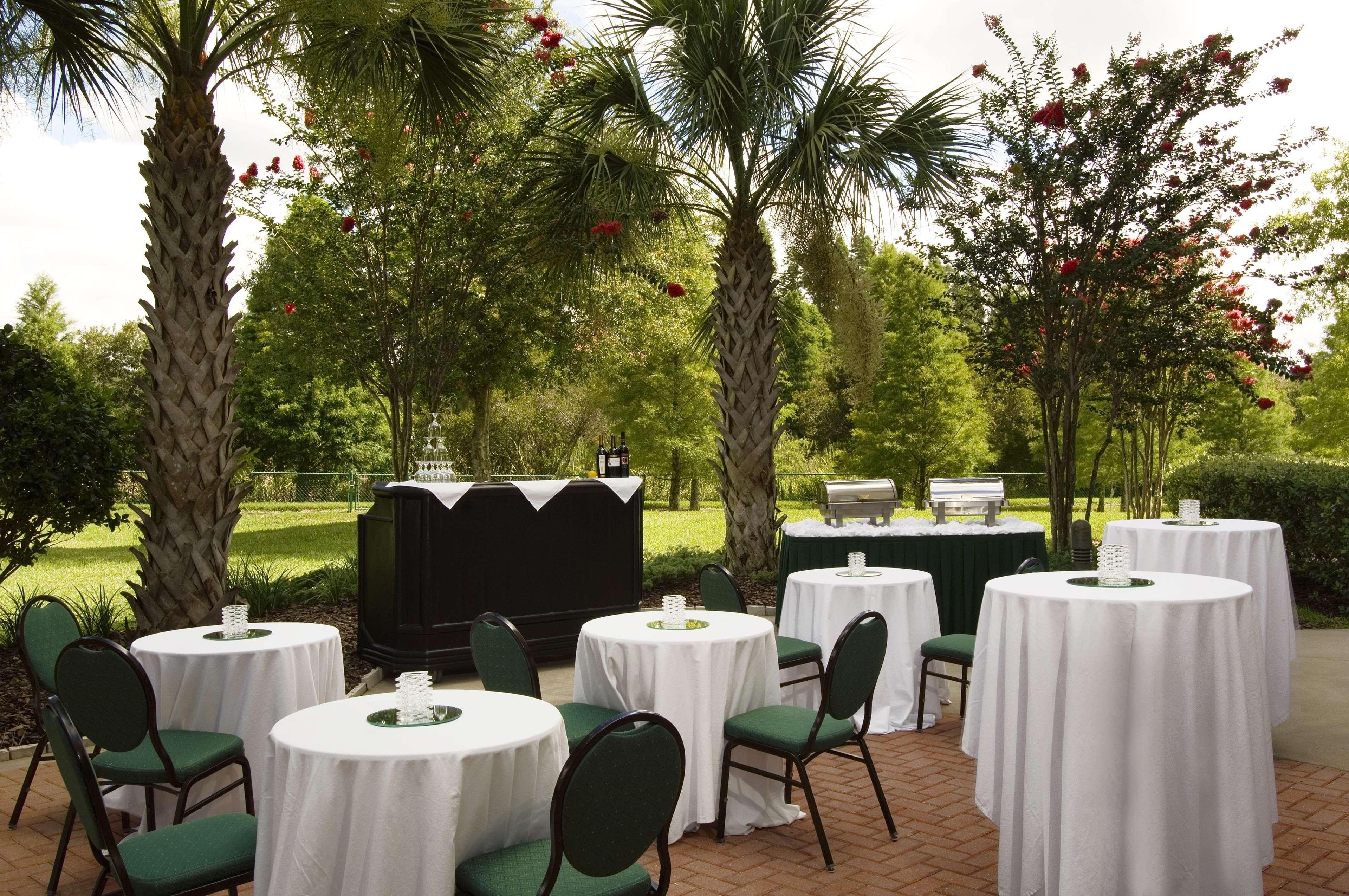 Hilton Garden Inn Tampa North Temple Terrace Restaurant photo