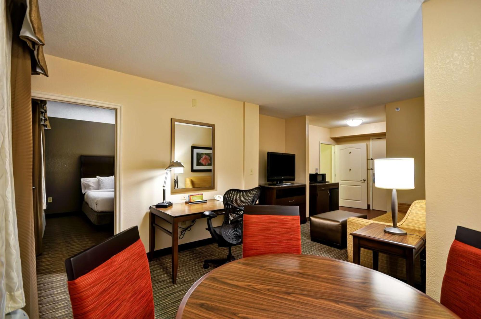 Hilton Garden Inn Tampa North Temple Terrace Exterior photo