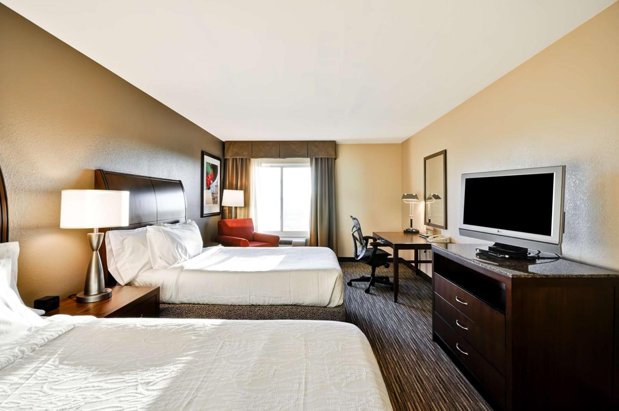 Hilton Garden Inn Tampa North Temple Terrace Exterior photo
