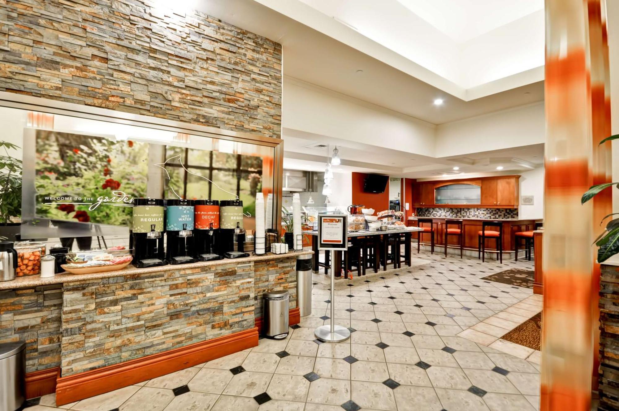 Hilton Garden Inn Tampa North Temple Terrace Exterior photo