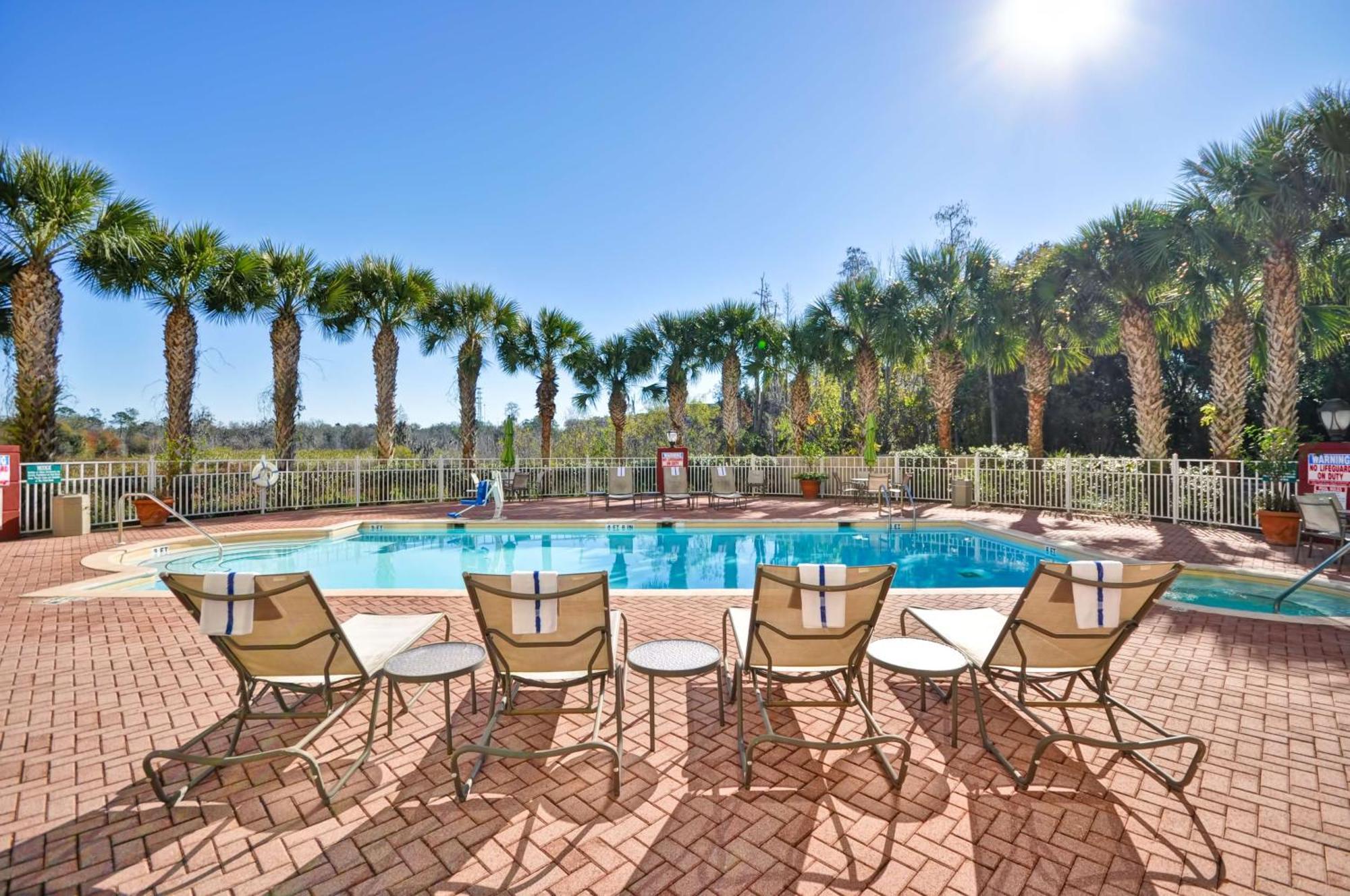Hilton Garden Inn Tampa North Temple Terrace Exterior photo