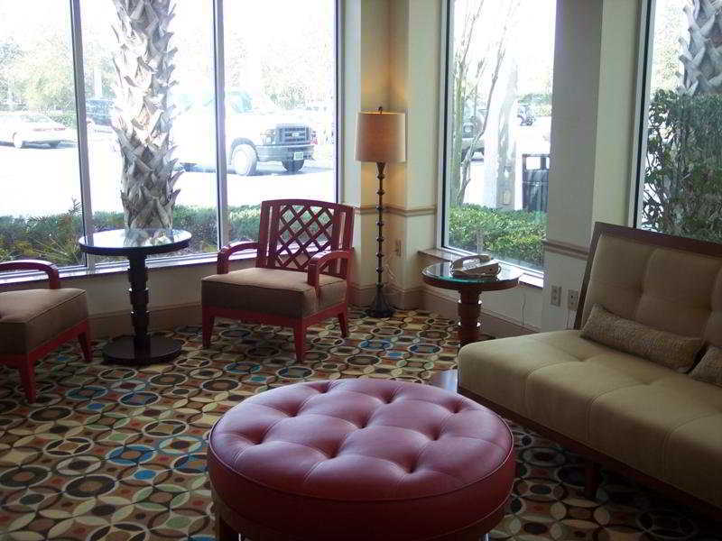 Hilton Garden Inn Tampa North Temple Terrace Exterior photo